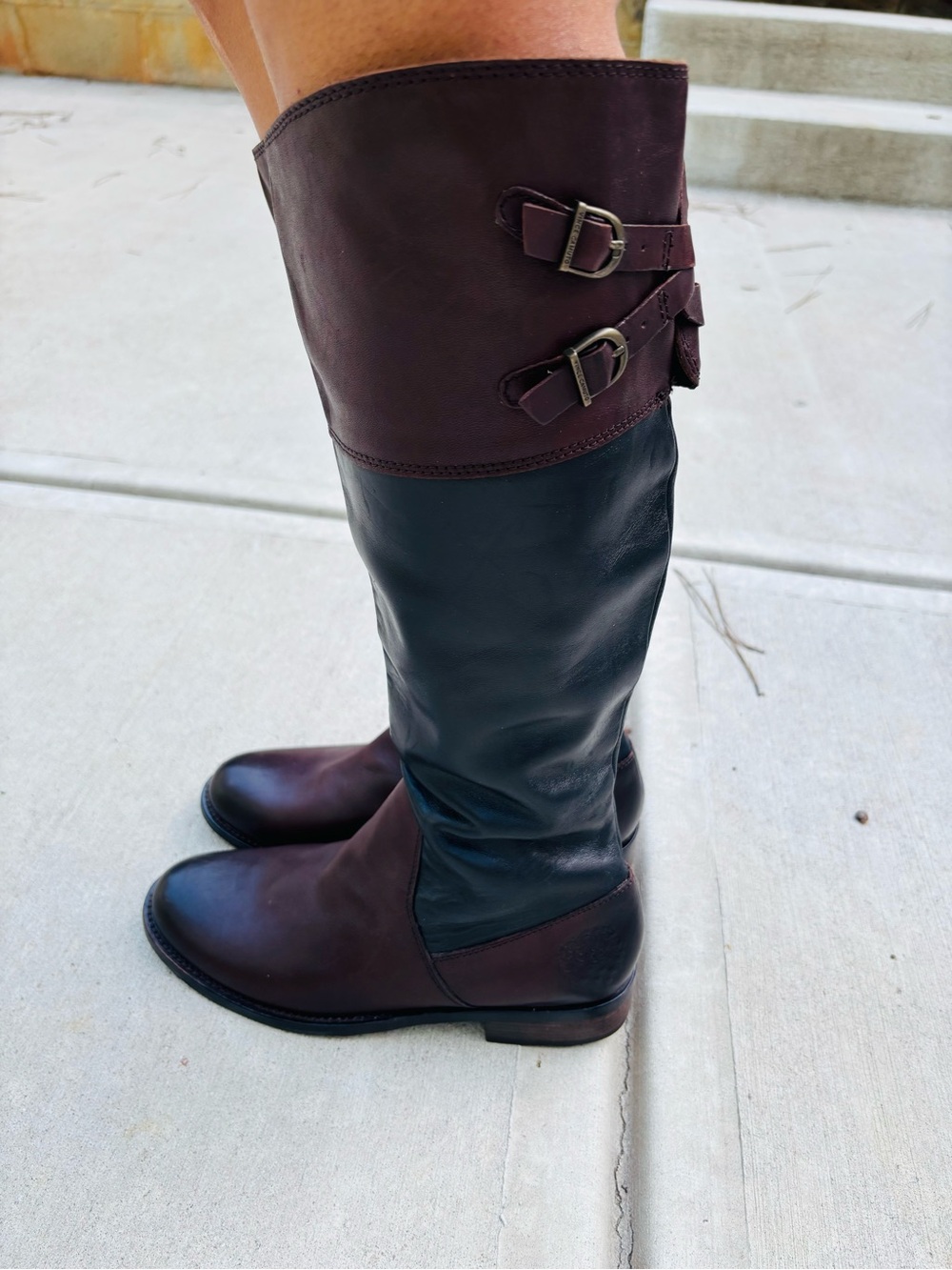 Vince Camuto Women's Two-Tone Leather Boots Riding Tall Black and Brown Size9.5 - Picture 12 of 15